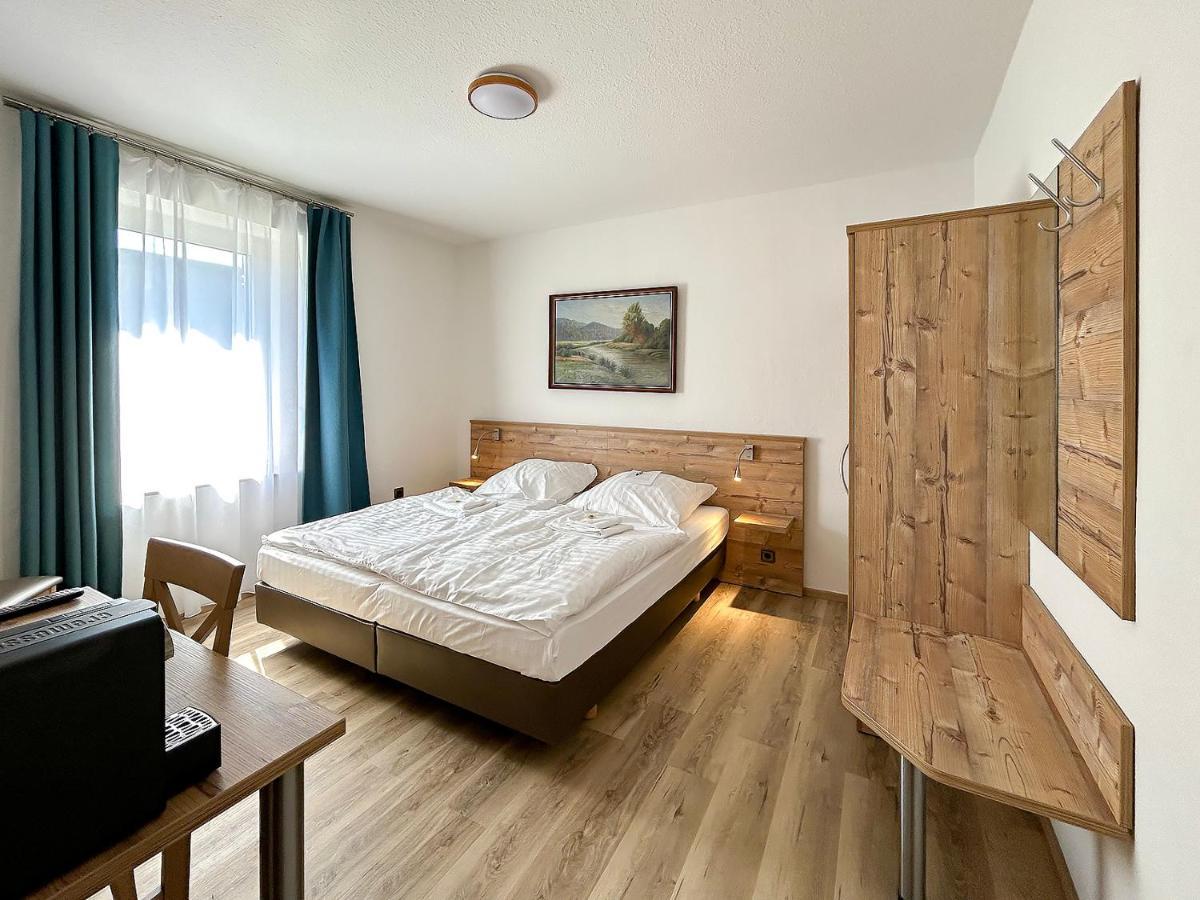 Keller Hoehe Bed & Breakfast Andernach Dış mekan fotoğraf